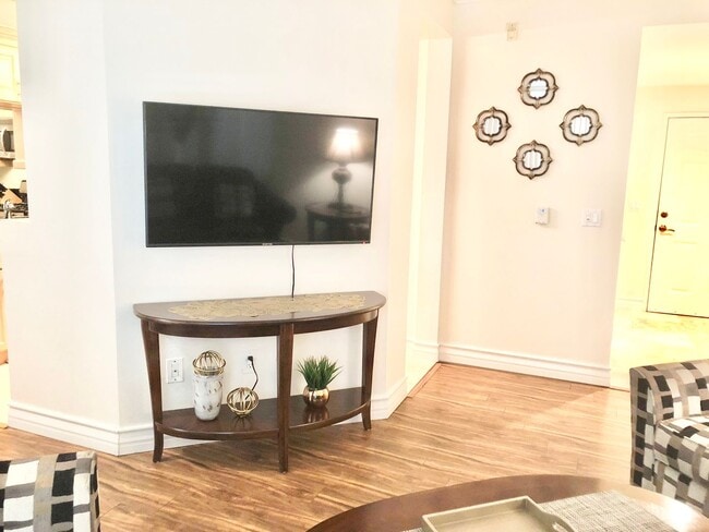 Photo - Meridian Luxury Condo. 1 Bd 1 Ba, Utilitie... Unit 208