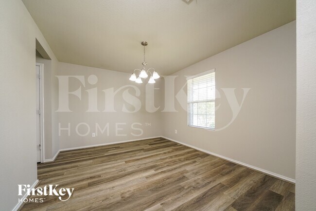 Photo - 133 Waxberry Dr