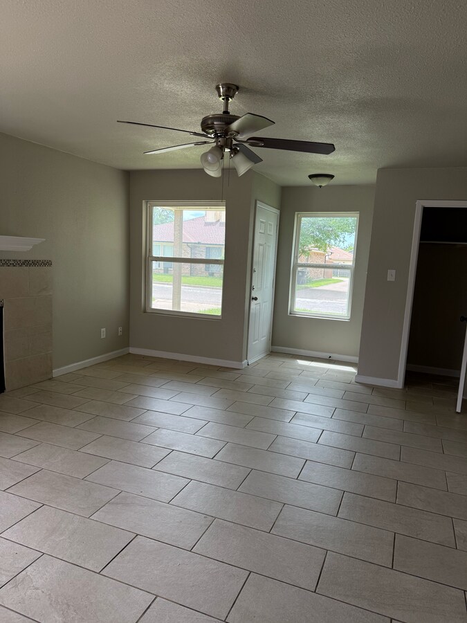 2331/2333 Lido Lane - 2331/2333 Lido Lane Condo Unit 2333