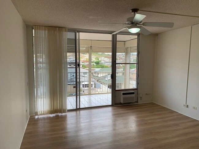 Photo - Lilikoi Building (Salt Lake) 1 bedroom, 1 ...