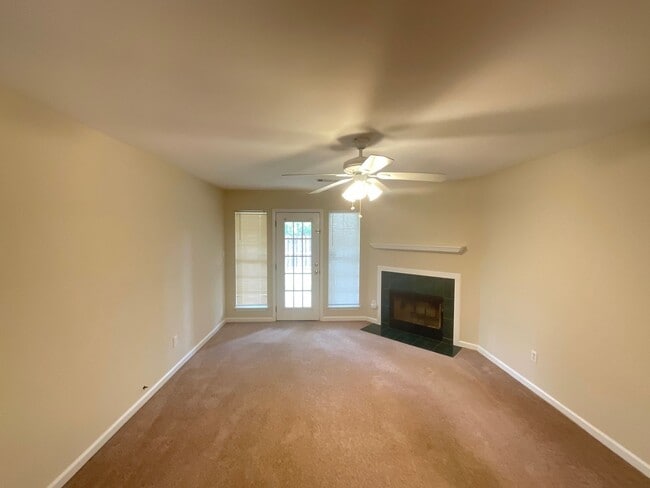 Photo - 413 Northrop Pl