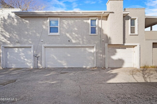 Photo - 10628 Springwood Dr