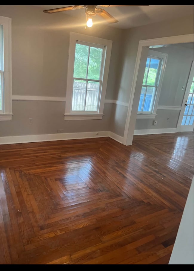 Photo - 5519 Lavey Ln