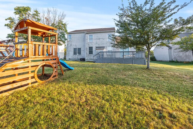 Photo - 5935 Pondview Ct