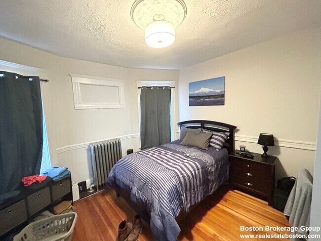 Photo - 151 E Cottage St Unit 3