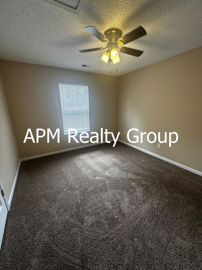 Photo - Spacious & Inviting Home Perfect for Comfortable Everyday Living