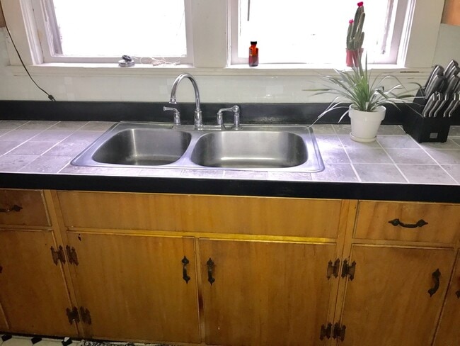 Photo - 171 Hillside St Unit 1