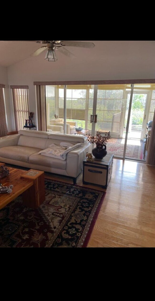 Photo - 7639 Wells Ct