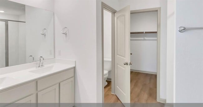 Photo - 207 Sweetwater Crk Ln