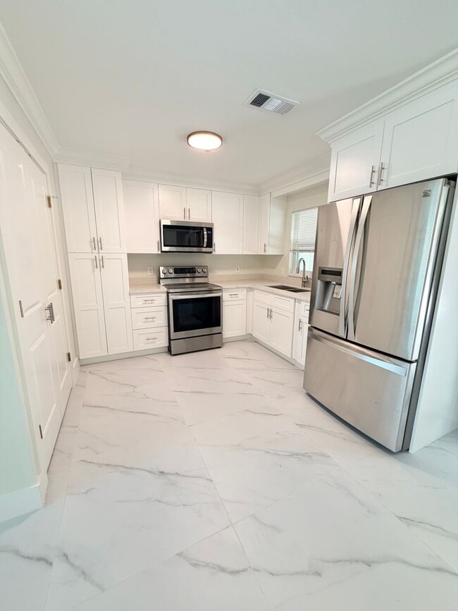 Photo - San Carlos Annual Rental 2/1 fully renovated and ready to move in