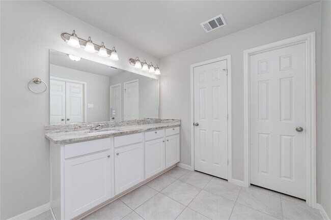 Photo - 24422 Skytrail Dr