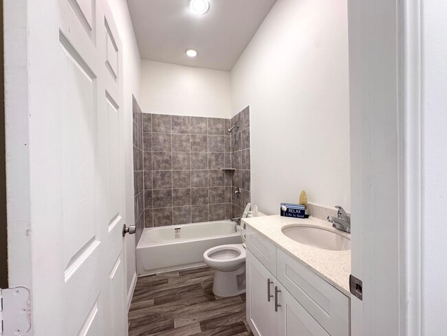 Photo - 3477 Reeves St Unit 3H