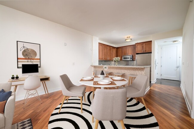 Photo - 105 Greene St