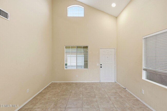 Photo - 477 Scatterwood Ln