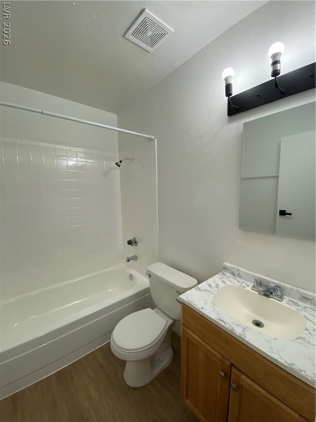 Photo - 4750 Thunderbolt Ave