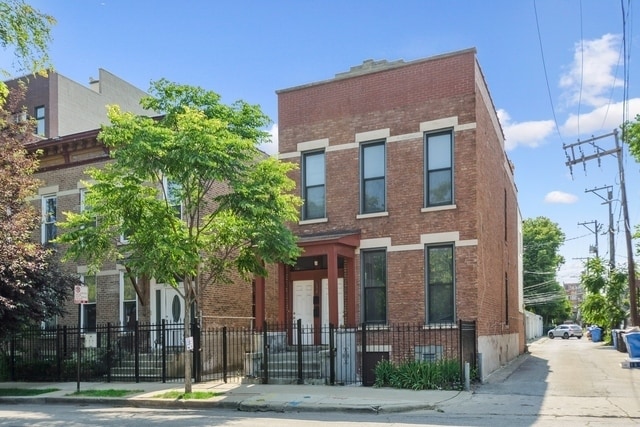 Photo - 614 S Oakley Blvd Unit 1