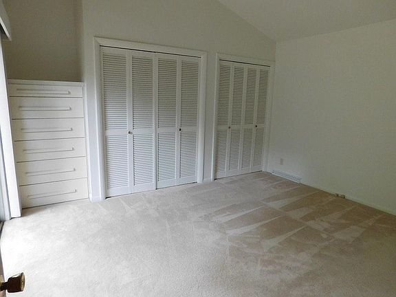 Photo - 205 Pell Cir