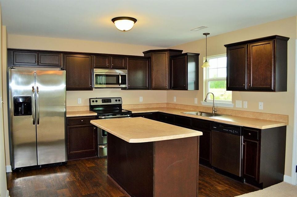 Photo - 105 Shallow Ct