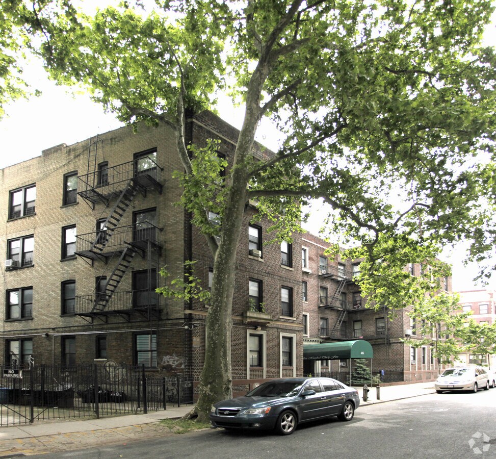 635 E 21st St - 635 E 21st St