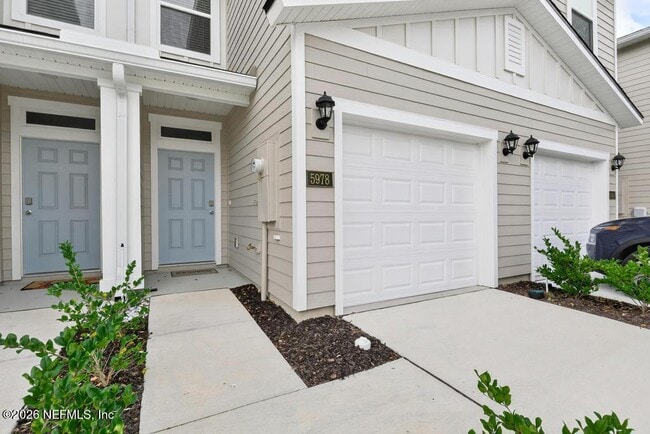 Building Photo - 5978 Ortega Lk Dr