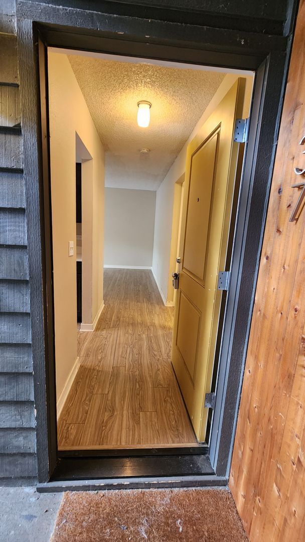 Photo - 2725-2743 SE Taylor St Unidad 2737