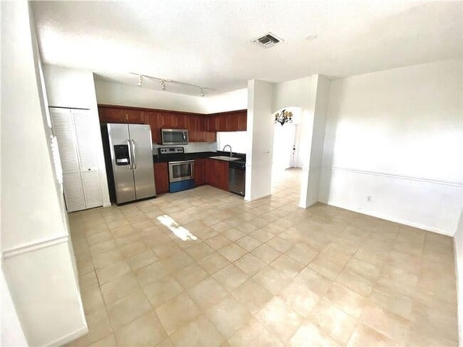 Building Photo - 11135 NW 46th Dr