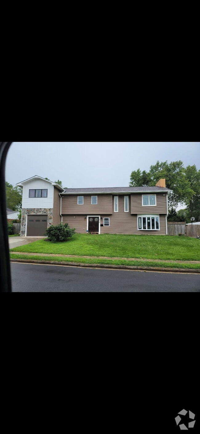 Building Photo - 7708 Appomattox Ave Rental
