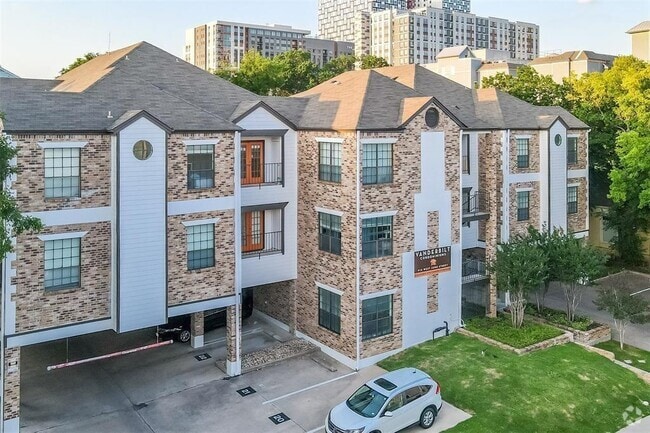 Building Photo - 912 W 22nd St Unit 306 Rental