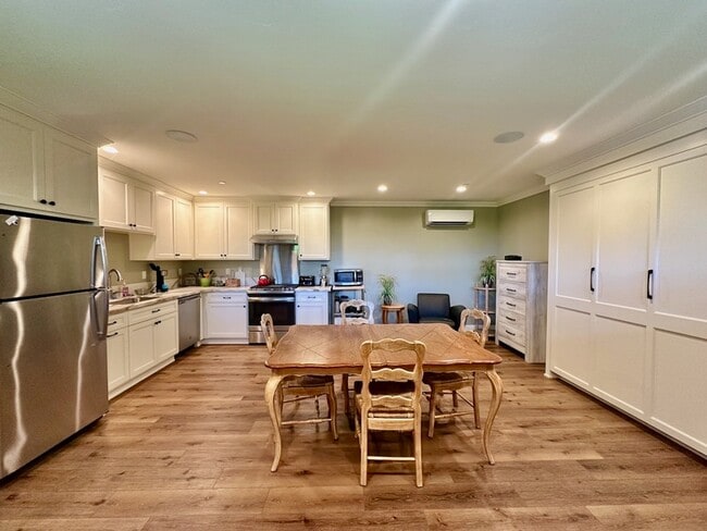 Photo - 10359 Buffington Ct