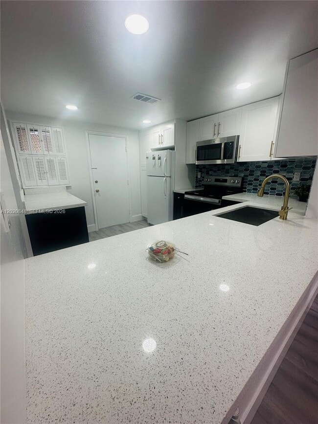 Photo - 9175 SW 77th Ave Unidad 306