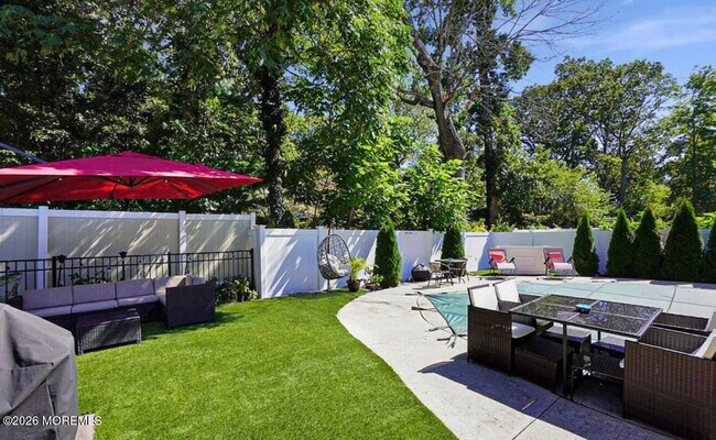 Photo - 175 Delaware Ave