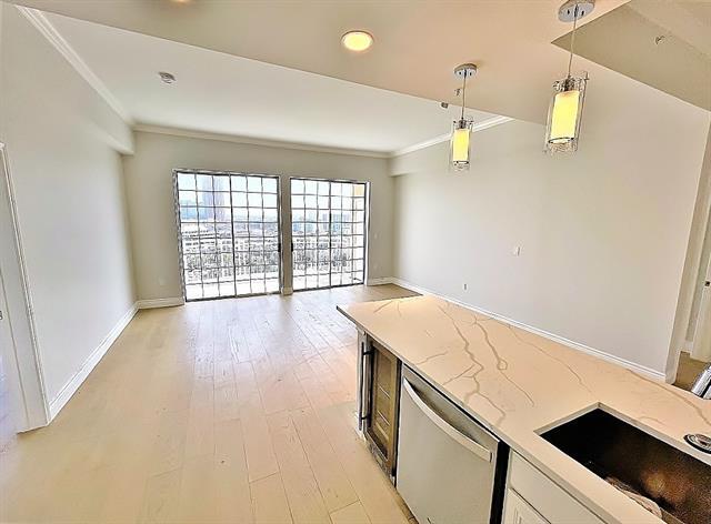 Photo - 3225 Turtle Creek Blvd Blvd Unit 1902