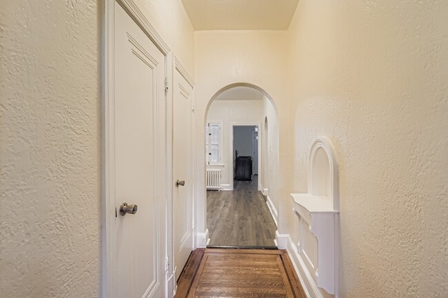 Photo - 3220 Sequoia Ave