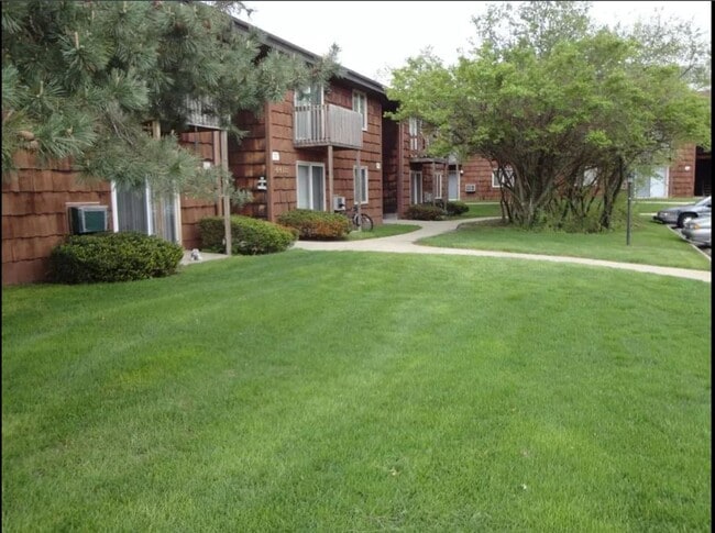 4418 Eastridge Dr