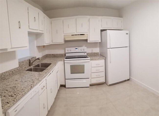 Photo - 11905 NE 2nd Ave Unidad 307