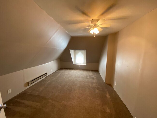 Photo - Hunter Ave 1438-1440 MLR Unit 1438