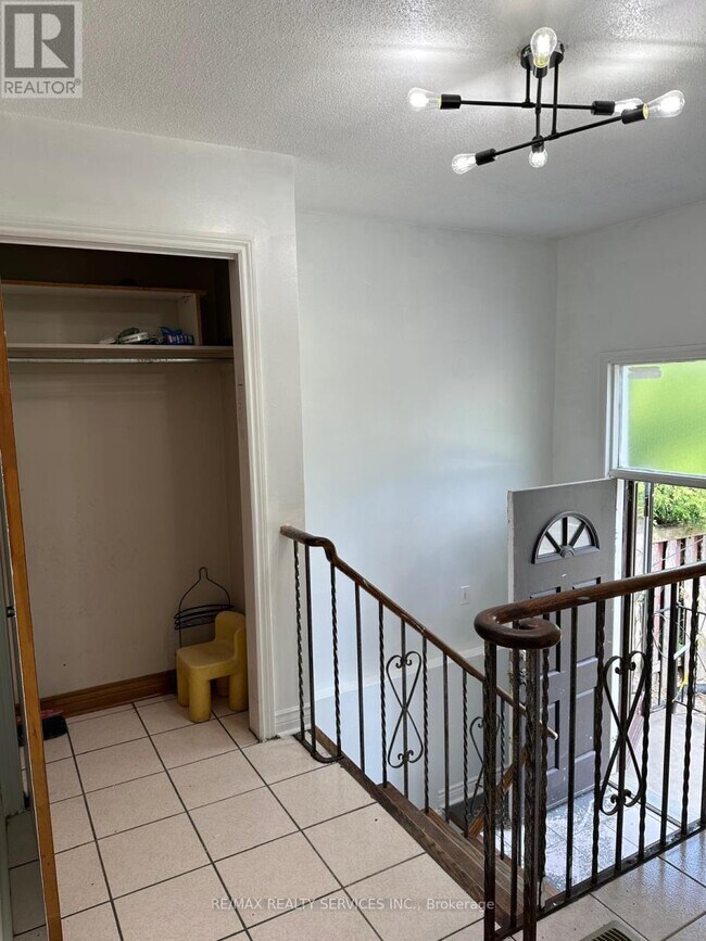 Photo - 134 Jade Crescent