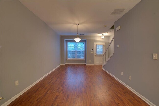 Photo - 3283 Hidden Cove Cir NW