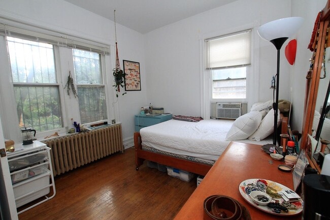 Photo - 3718 Spring Garden St Unit 2R