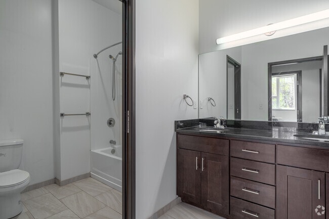 2BR, 1BA - 1082SF