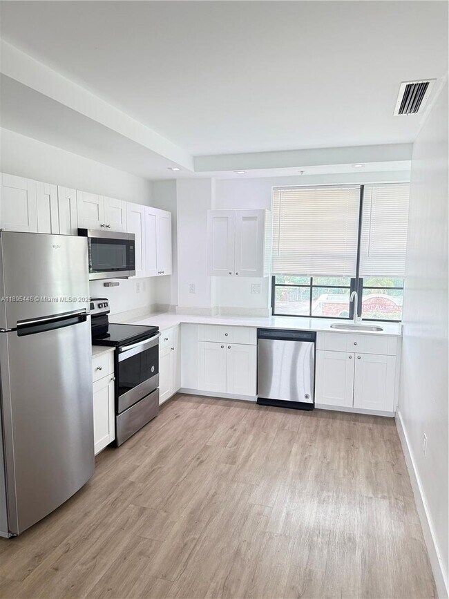 Photo - 4100 SW 64th Ave Unit 401