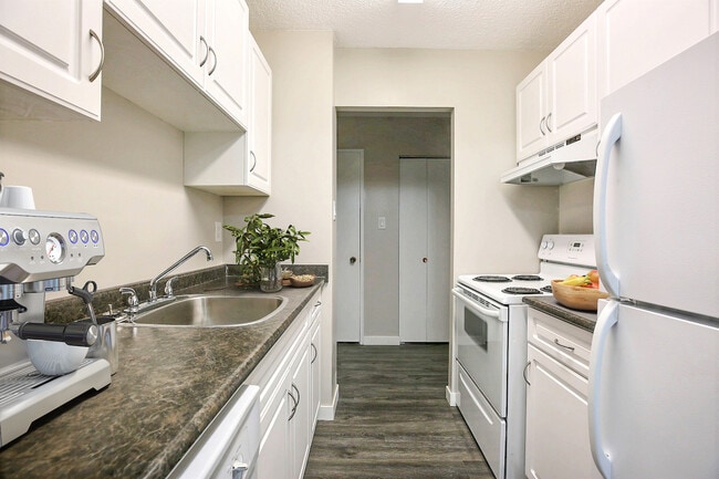 Photo - Rainbow Towers