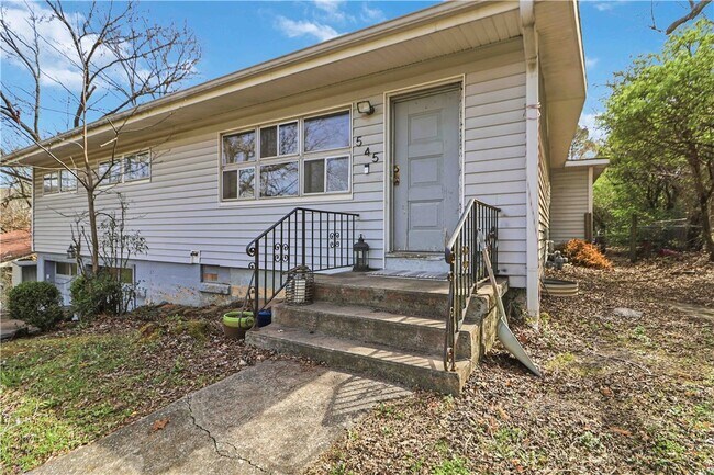 Photo - 545 E North St