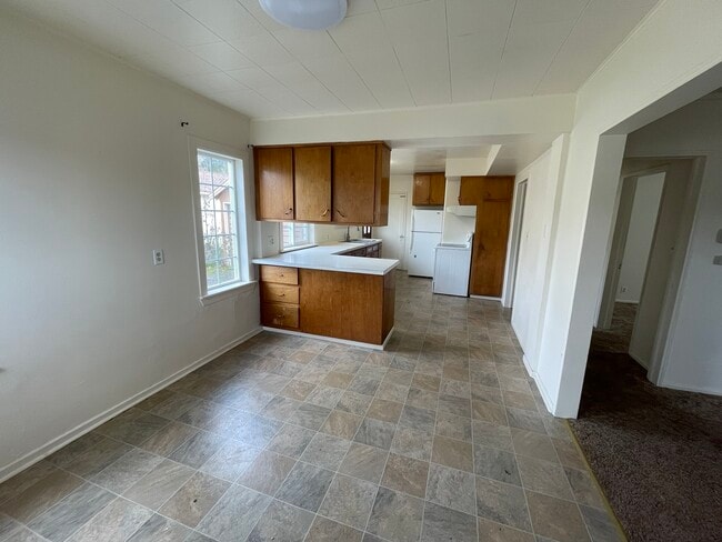 Photo - 1325 NW Hawthorne Ave