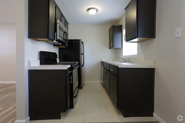 1HAB, 1BA - 528 ft² - COCINA - Paragon Apartments