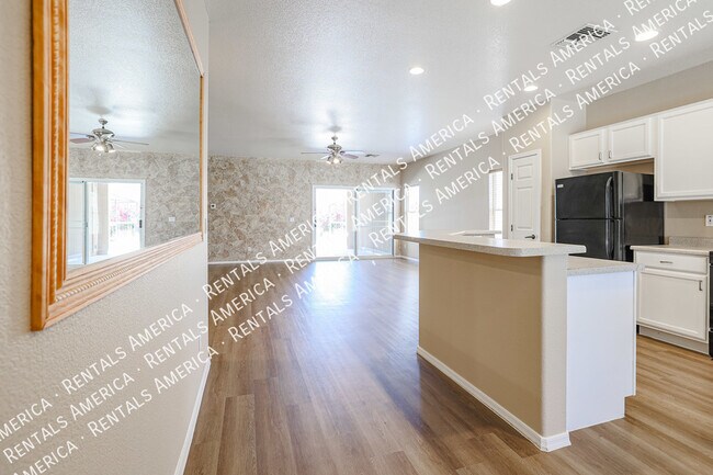 Photo - 11925 W Jefferson St