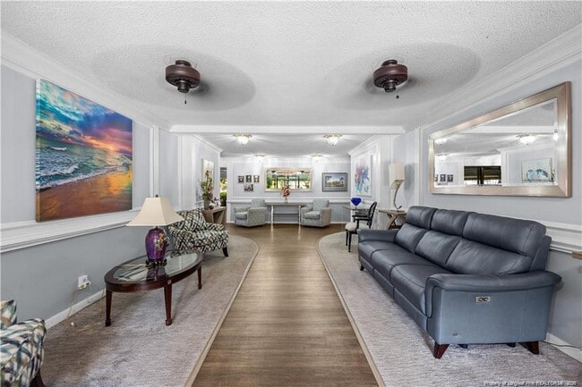 Photo - 1100 Clarendon St