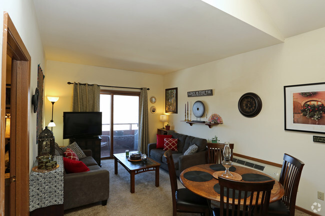 Living room - Big Sky Manor & High Point Manor Apartments