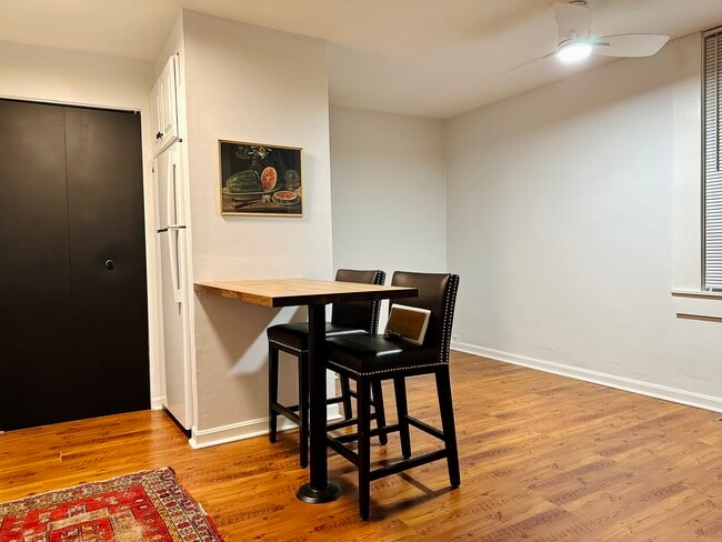 Building Photo - 982 Hatch St Unit #2 Rental
