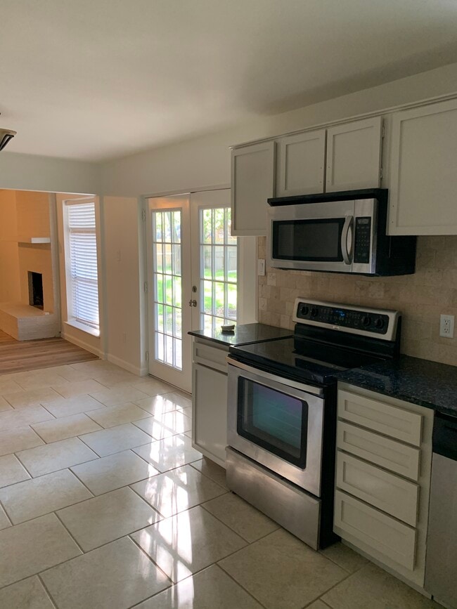 Photo - 9720 Leland Ln